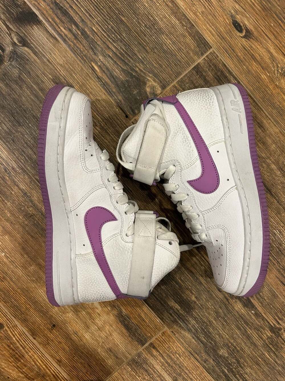Nike Air Force 1 High Women's White and Dark Orchid Sneakers 334031-112
